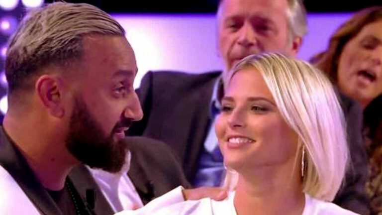 Cyril Hanouna, grande annonce sur TPMP, Kelly Vedovelli « sa compagne » se crispe